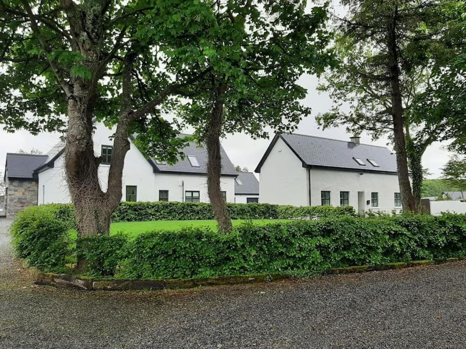 Traditional Cosy Cottage With Beautiful Views Westport Exterior photo